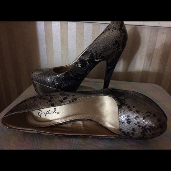 Qupid Heels Size 6.5 - Picture 2 of 3